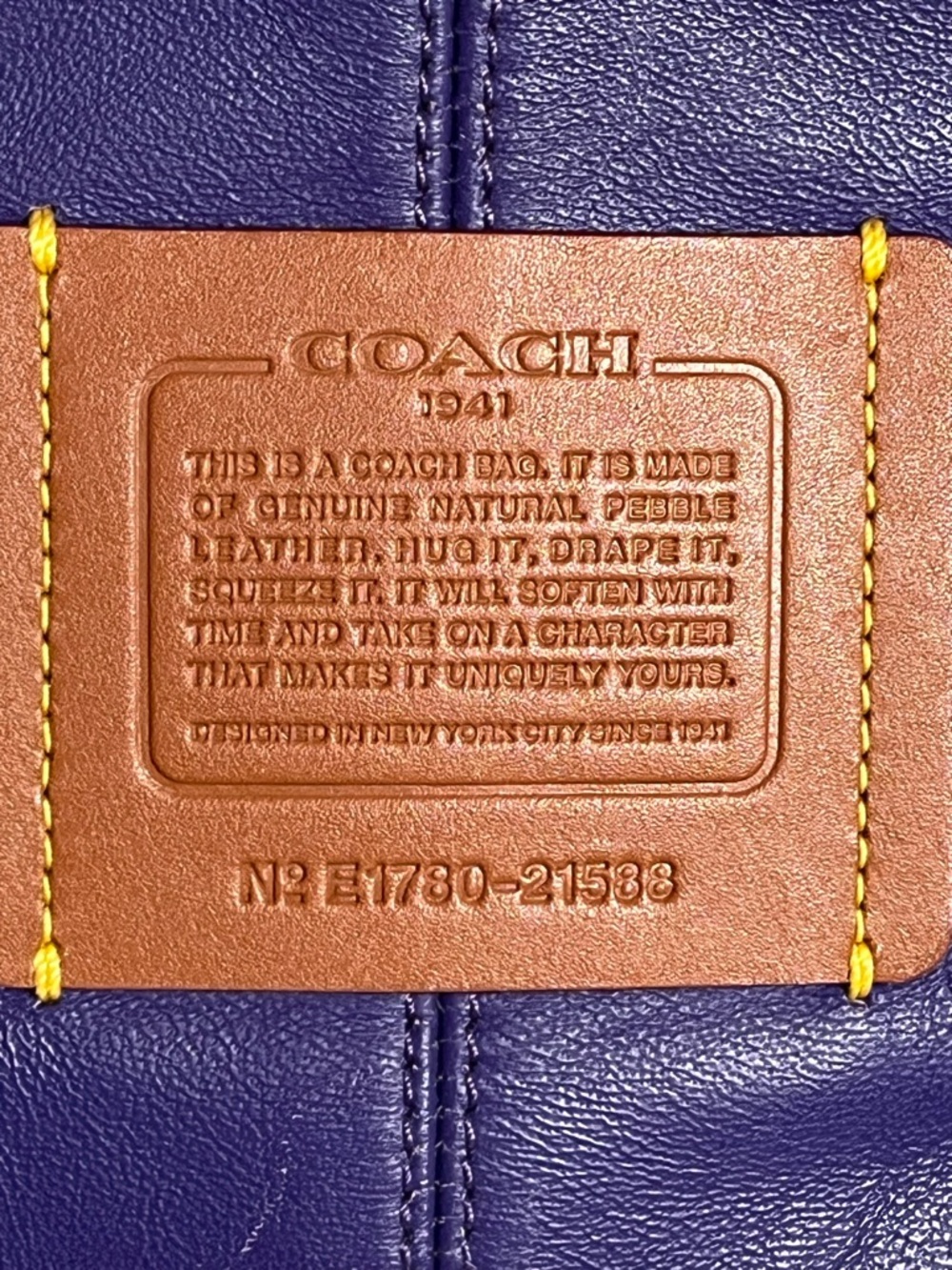 Coach 1941 Bandit Hobo 39 *RARE* - Picture 10 of 12